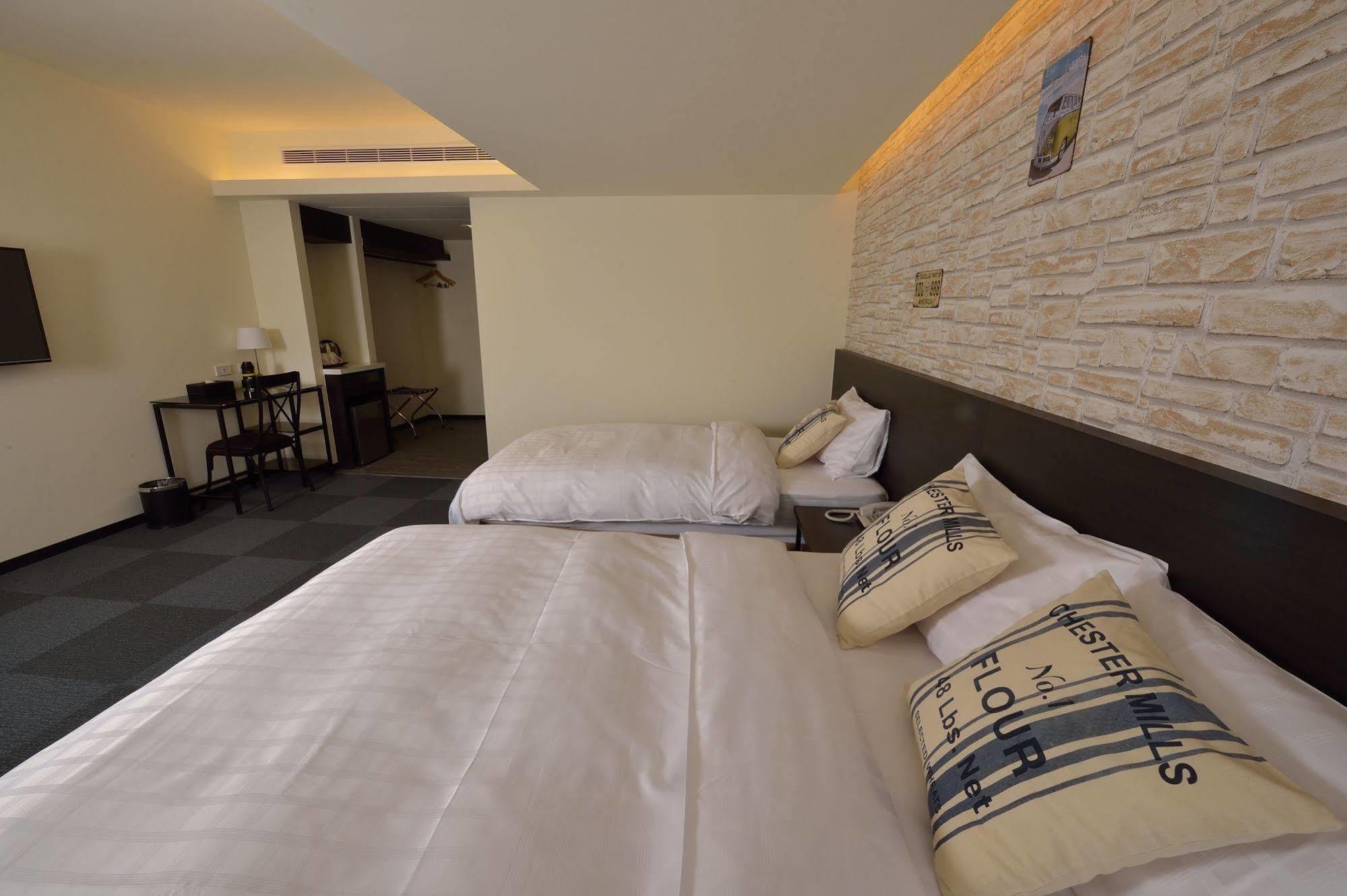 Home Rest Hotel T'ai-tung Exterior foto